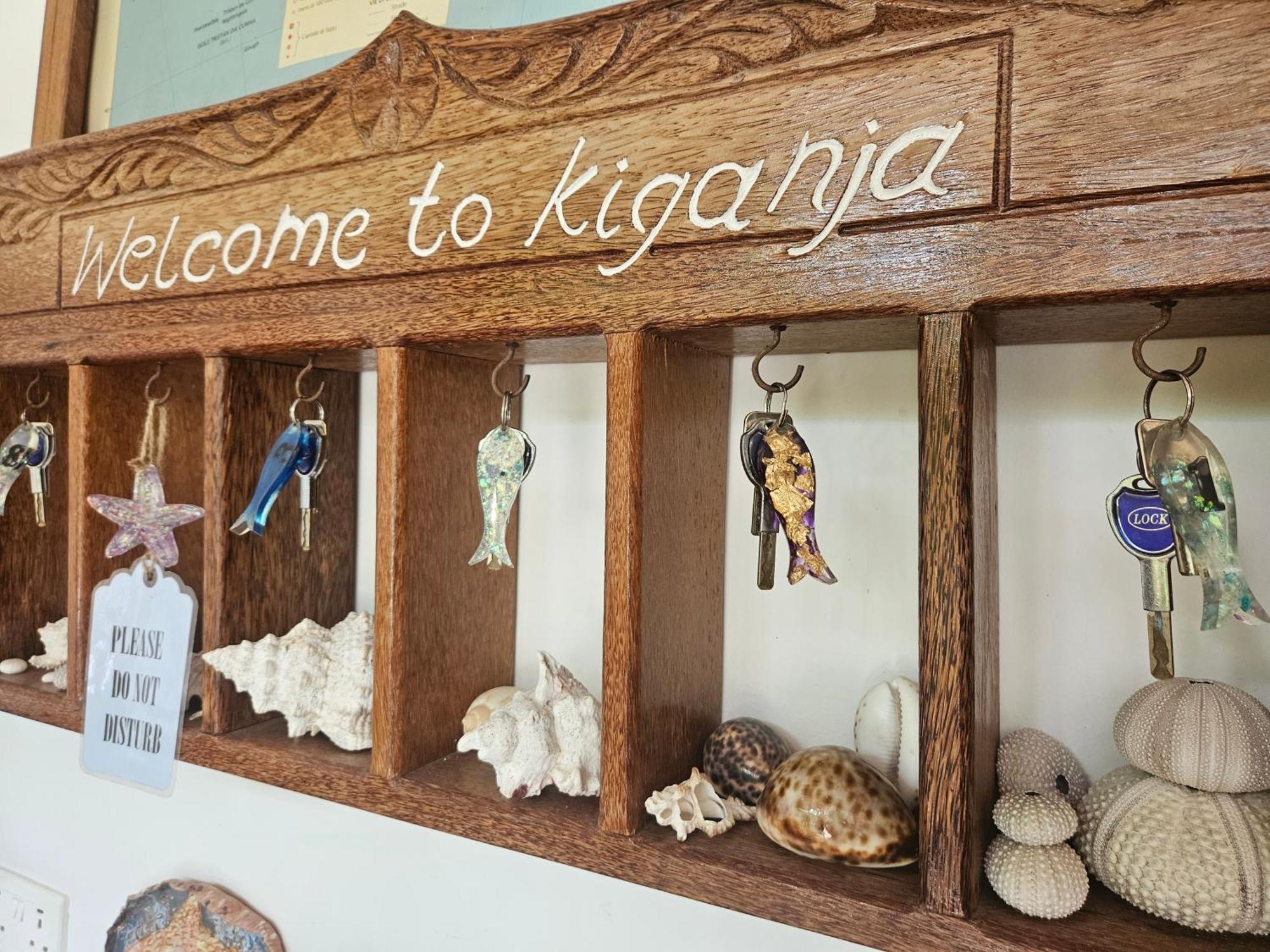 Kiganja Bed & Breakfast มาเทมวu ภายนอก รูปภาพ